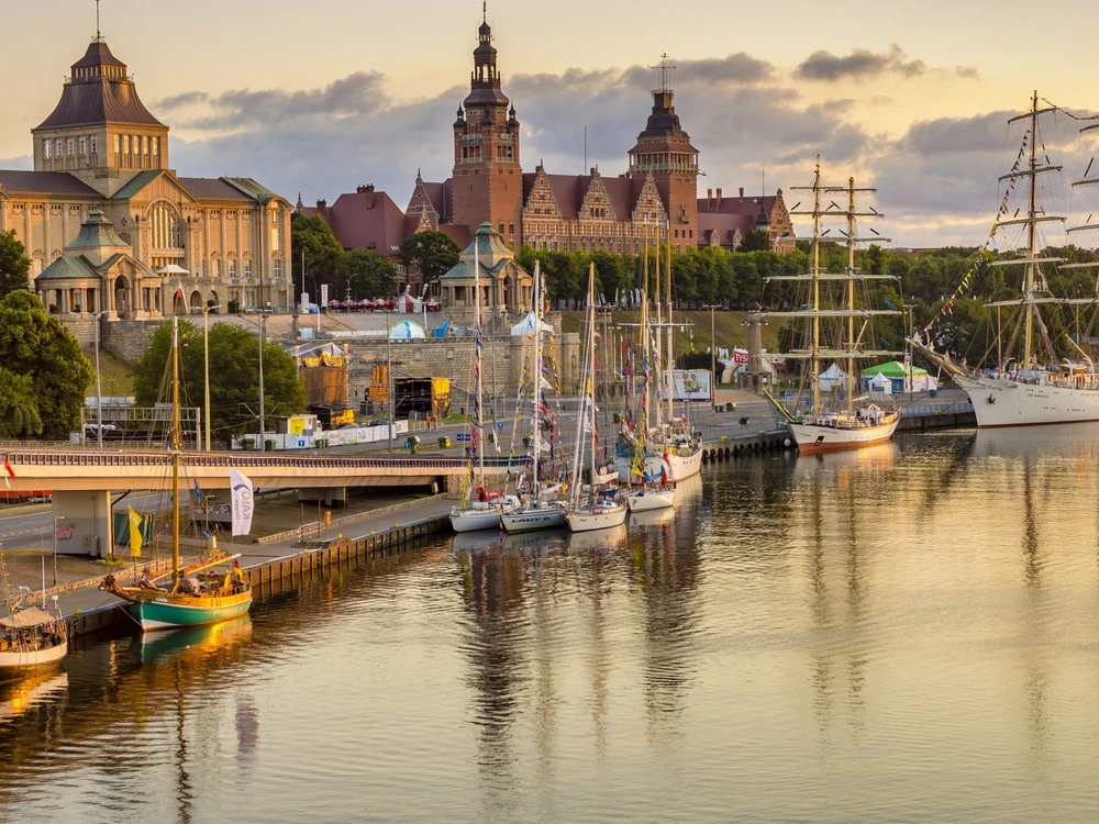 Panorama von Stettin, Polen, am Abend