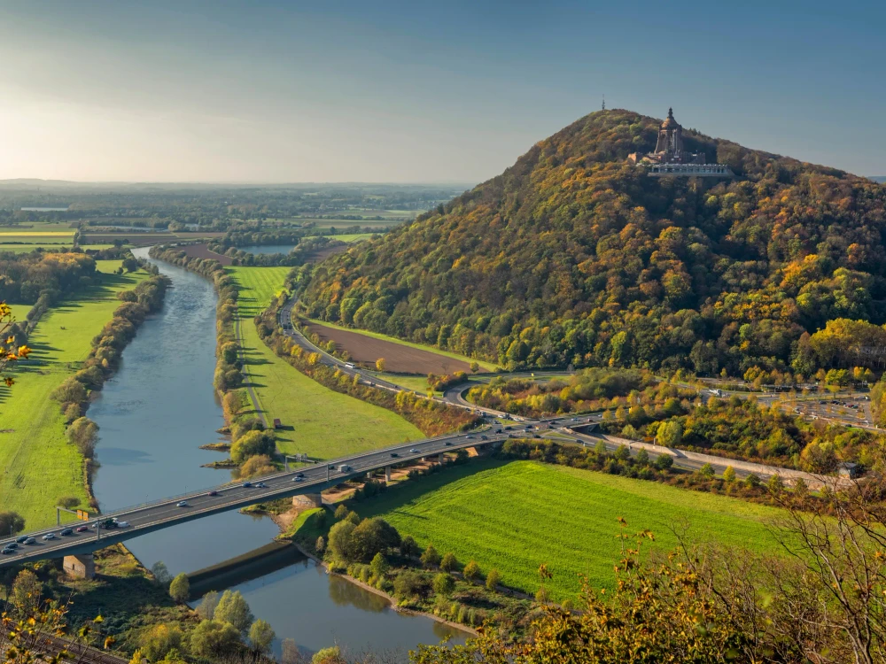 Weser mit Kaiser Wilhelm Denkmal Porta Westfalica