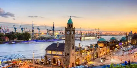 Hamburg – Landungsbrücken